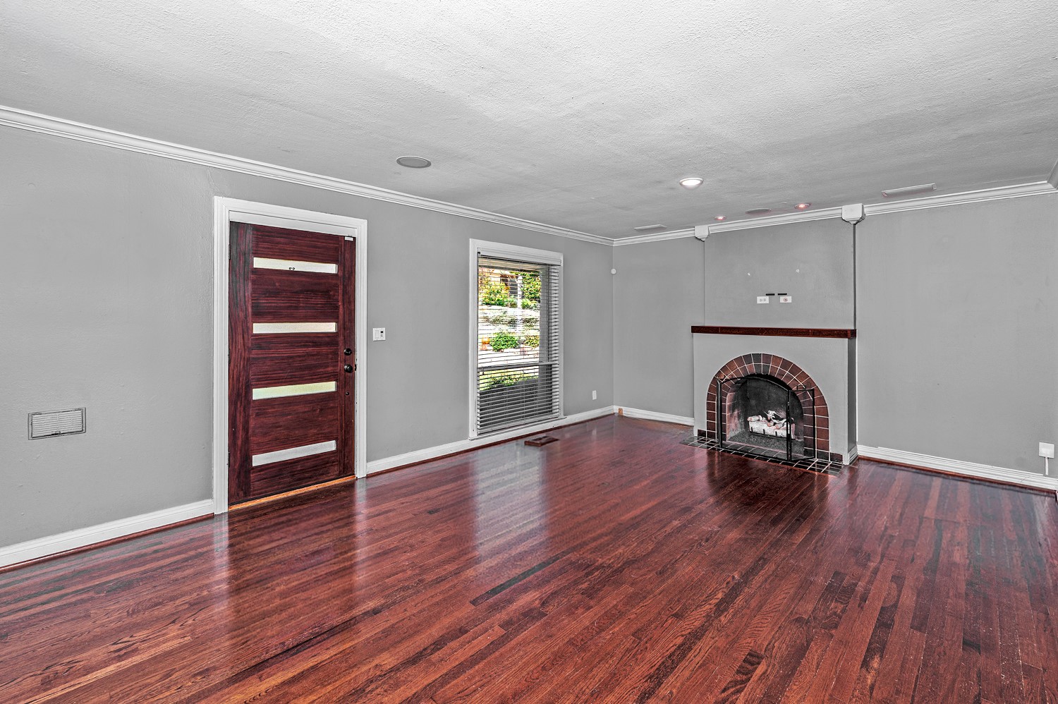 6802 Vivian Avenue Dallas TX 75223