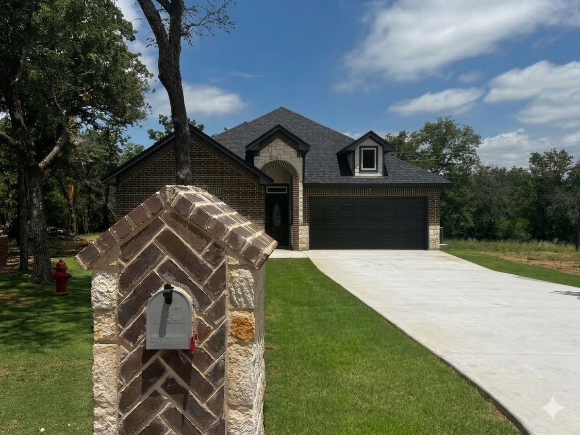 502 Palmetto Court Runaway Bay TX 76426