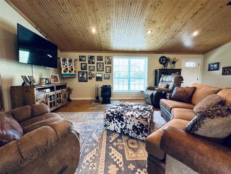 200 Fox Creek Drive Comanche TX 76442