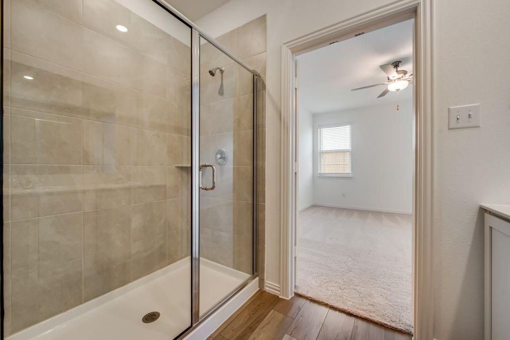 204 Coconut Drive Azle TX 76020