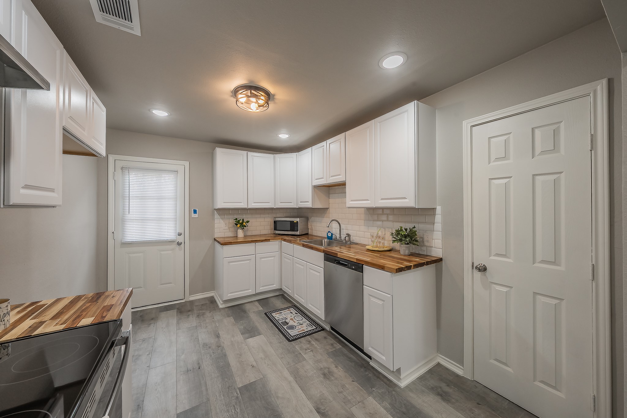 2635 Belknap Avenue Dallas TX 75216
