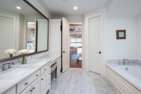 6431 Stichter Avenue Dallas TX 75230