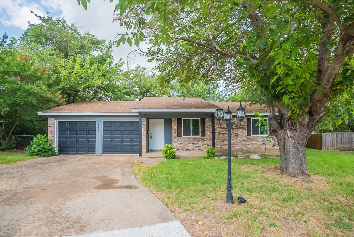 3645 Swan Court Haltom City TX 76117