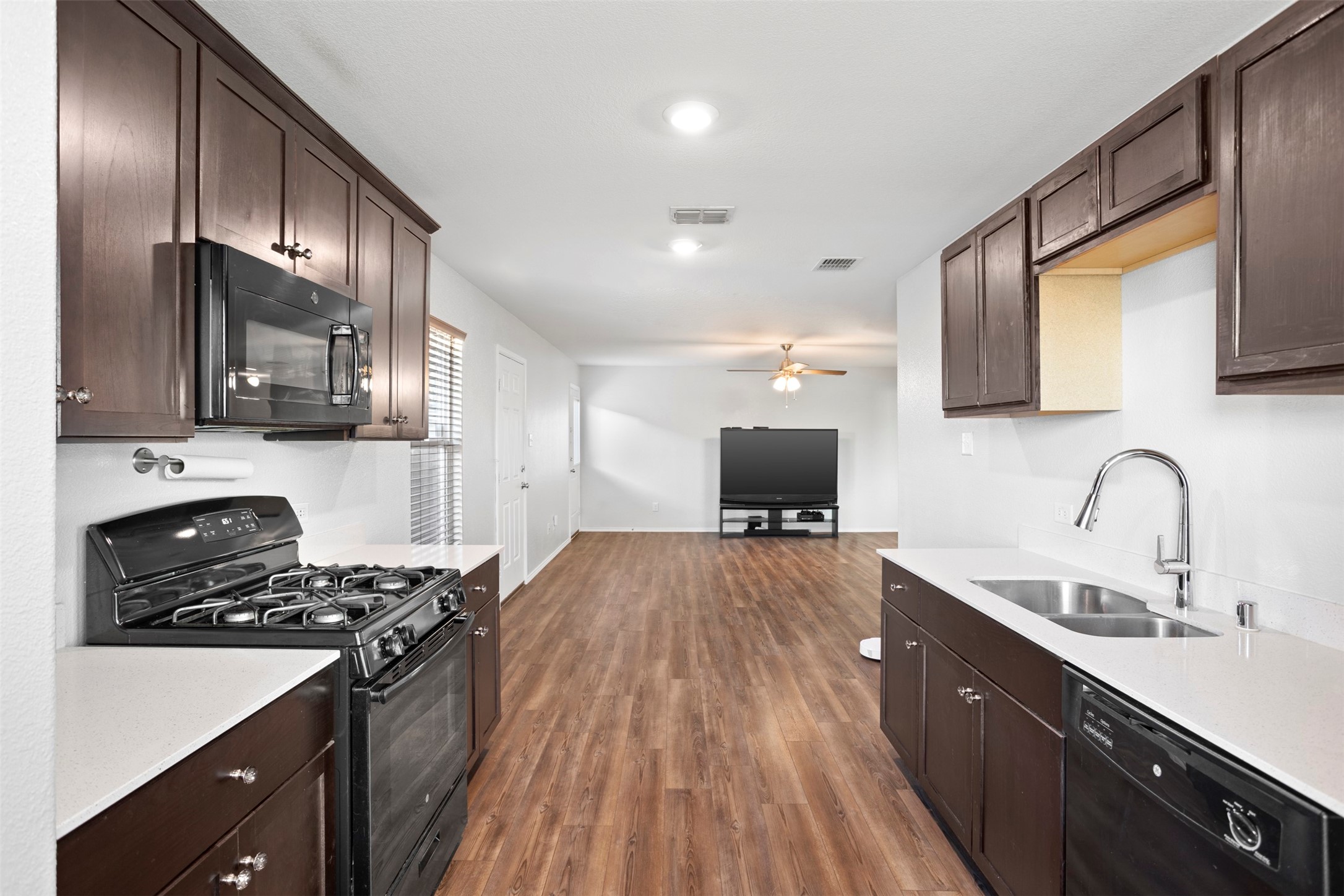 5560 Mcclelland Street Forney TX 75126