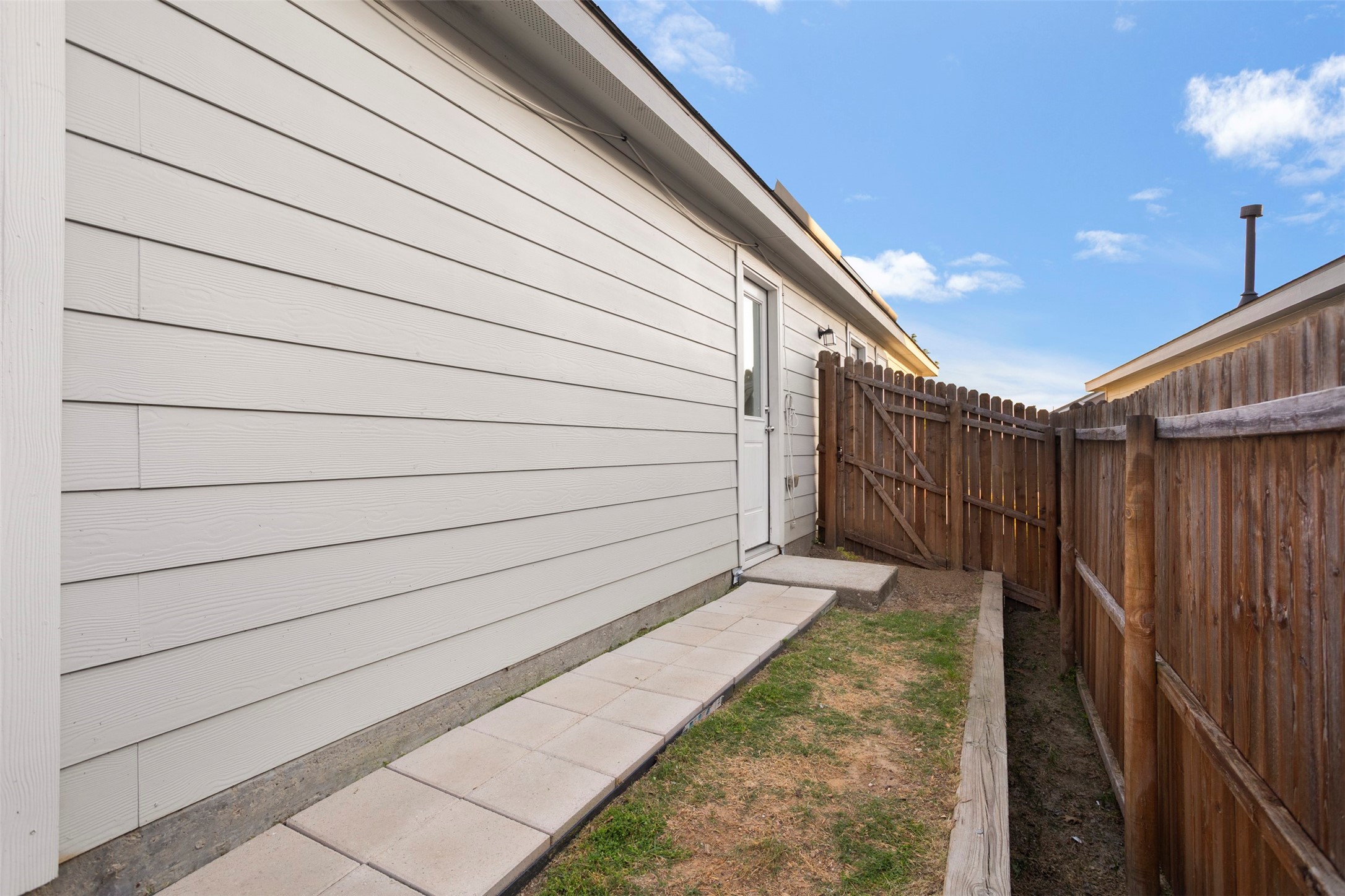 5560 Mcclelland Street Forney TX 75126
