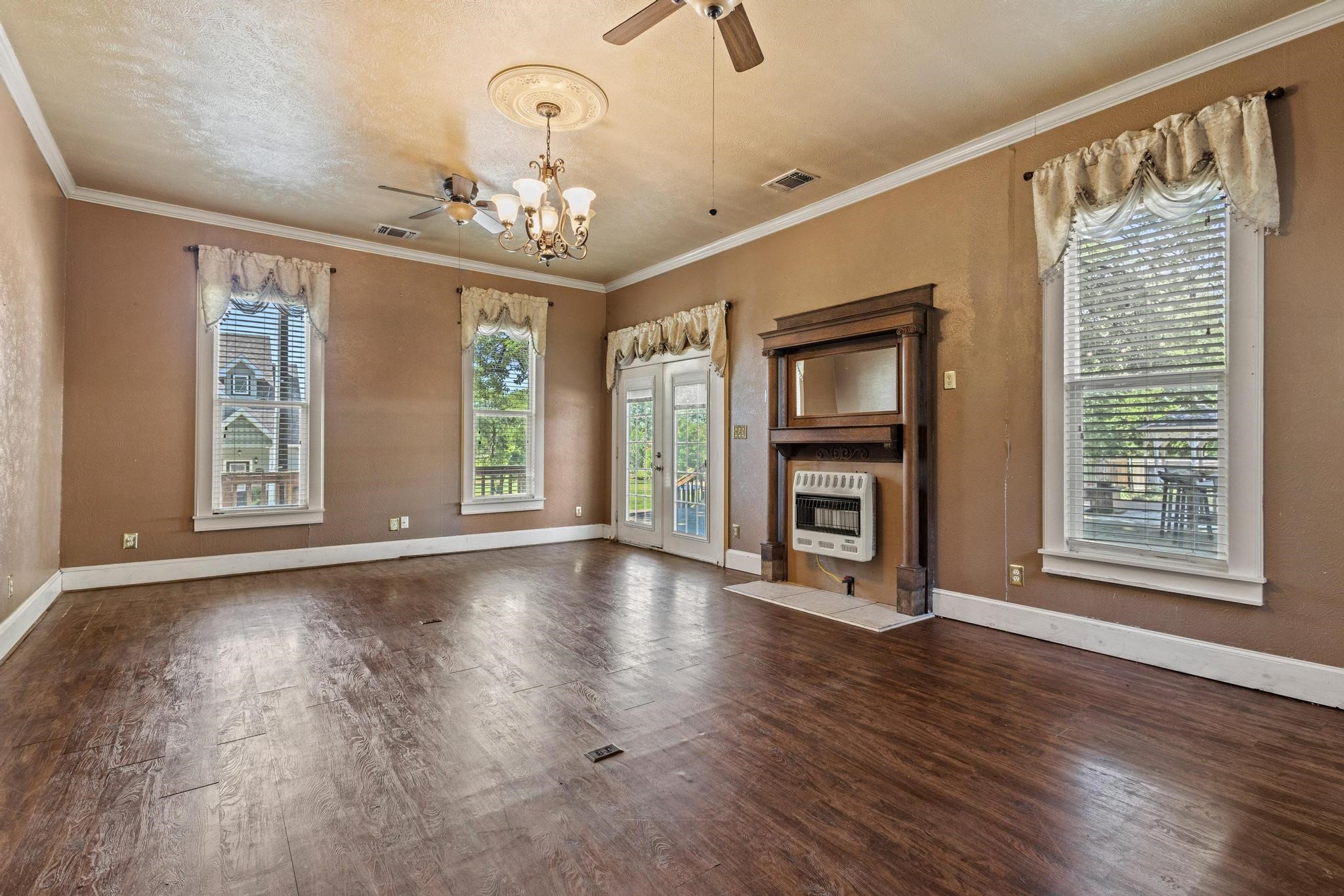 203 Star Street Bonham TX 75418