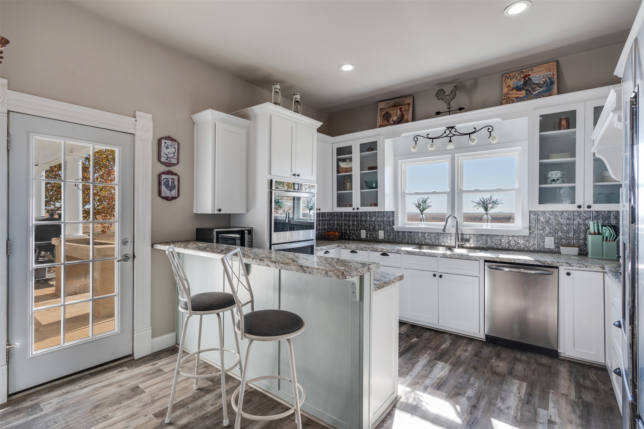 945 Quarter Horse Lane Bellevue TX 76228