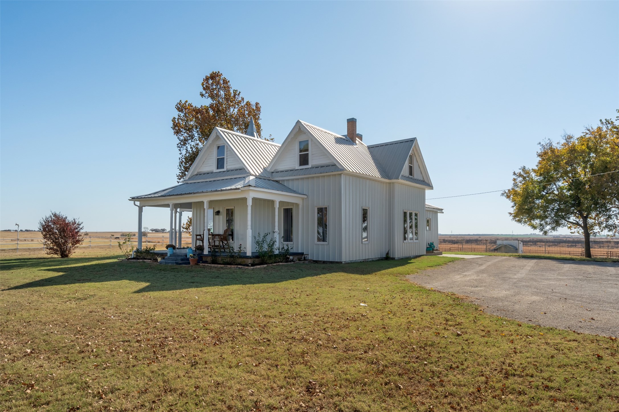 945 Quarter Horse Lane Bellevue TX 76228