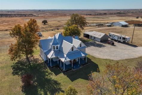 945 Quarter Horse Lane Bellevue TX 76228