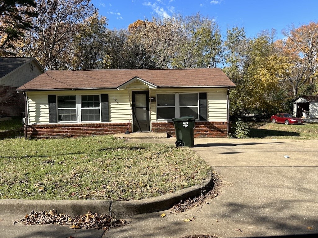 709 Duckenfield Avenue Tyler TX 75701