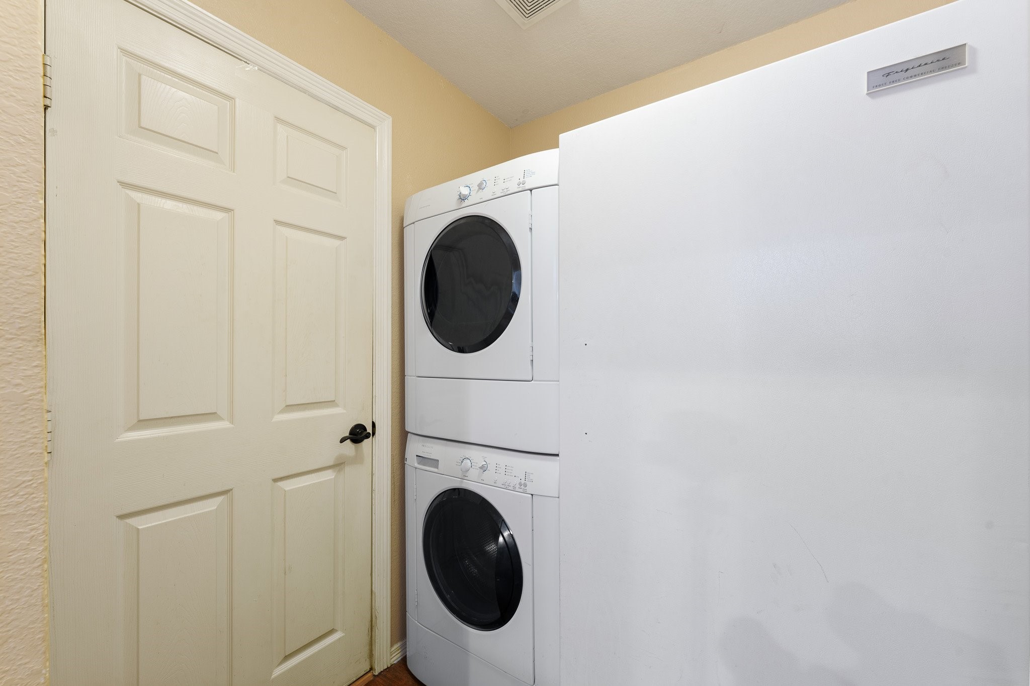 3004 Glenwood Drive Joshua TX 76058