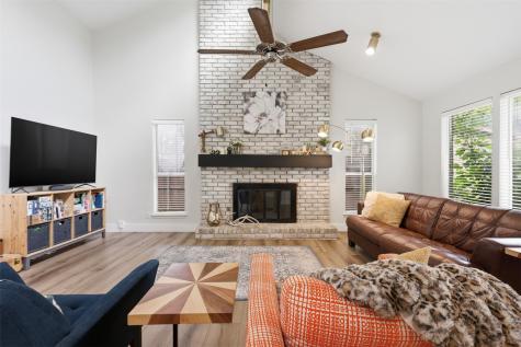 5800 Thoreau Lane Arlington TX 76016