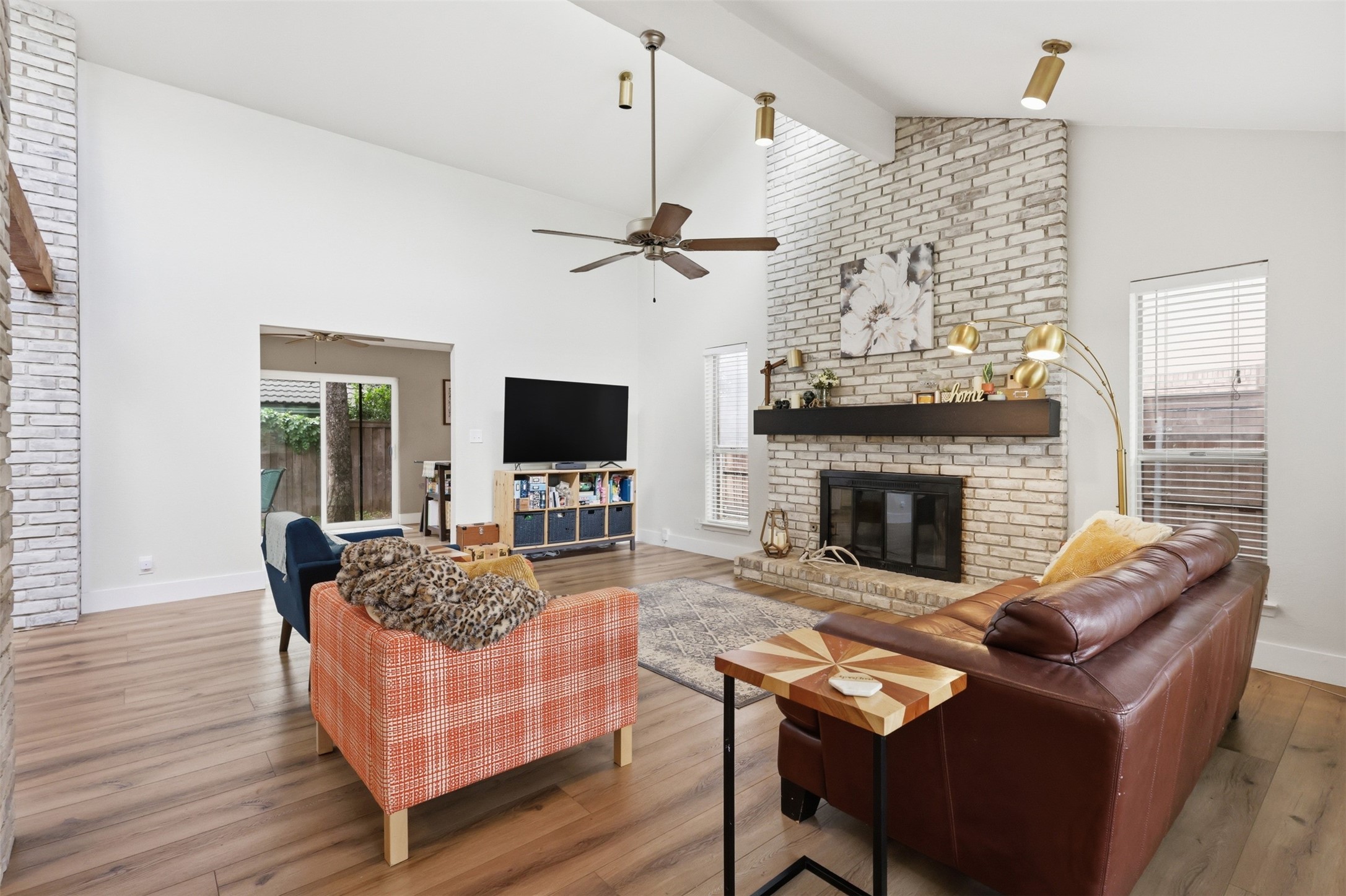 5800 Thoreau Lane Arlington TX 76016