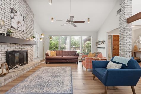 5800 Thoreau Lane Arlington TX 76016