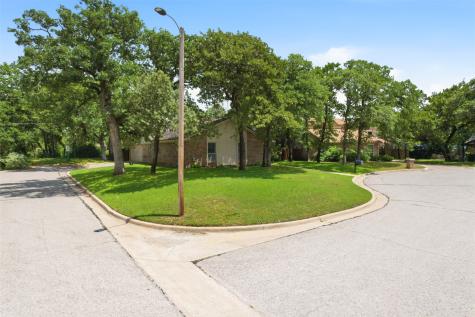 5800 Thoreau Lane Arlington TX 76016