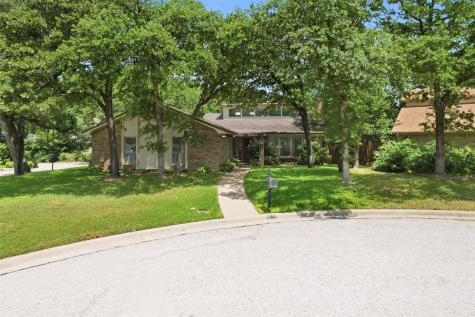5800 Thoreau Lane Arlington TX 76016