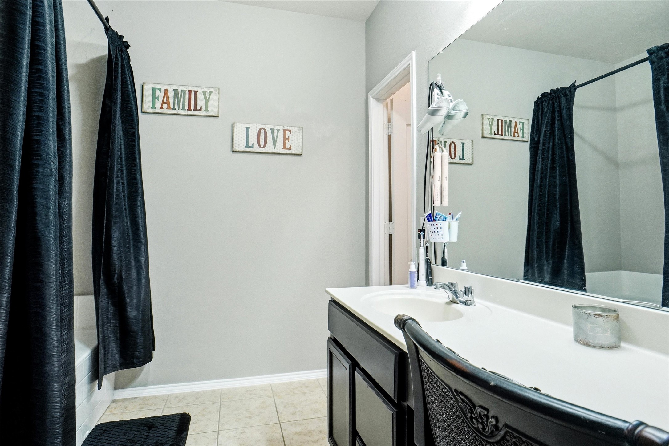 1625 Kawati Way Krum TX 76249
