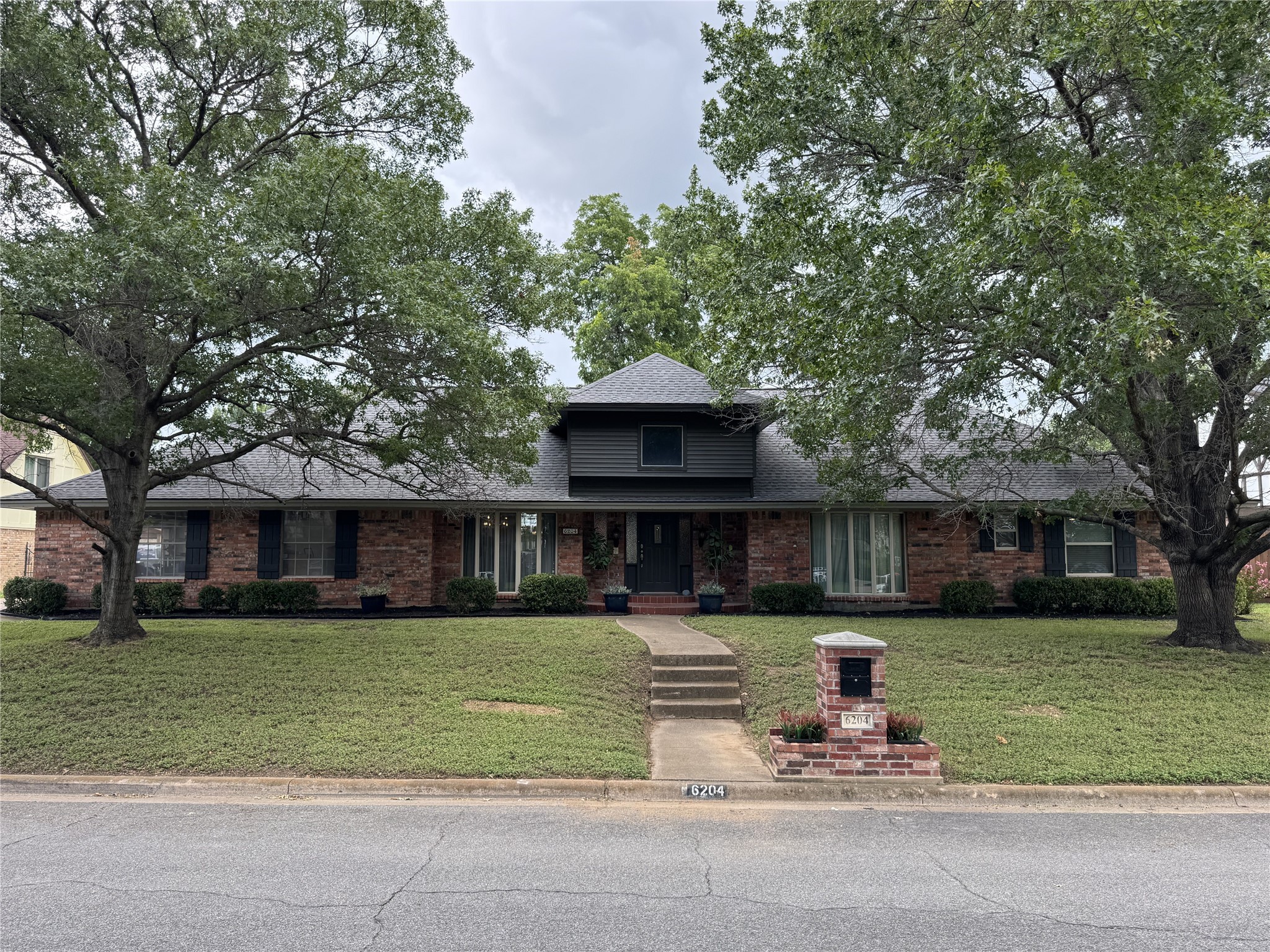 6204 Glengarry Court North Richland Hills TX 76180