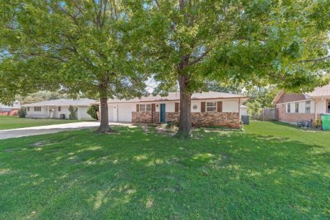 1114 Elmwood Street Gainesville TX 76240