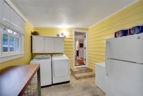 203 N Clay Street Ennis TX 75119