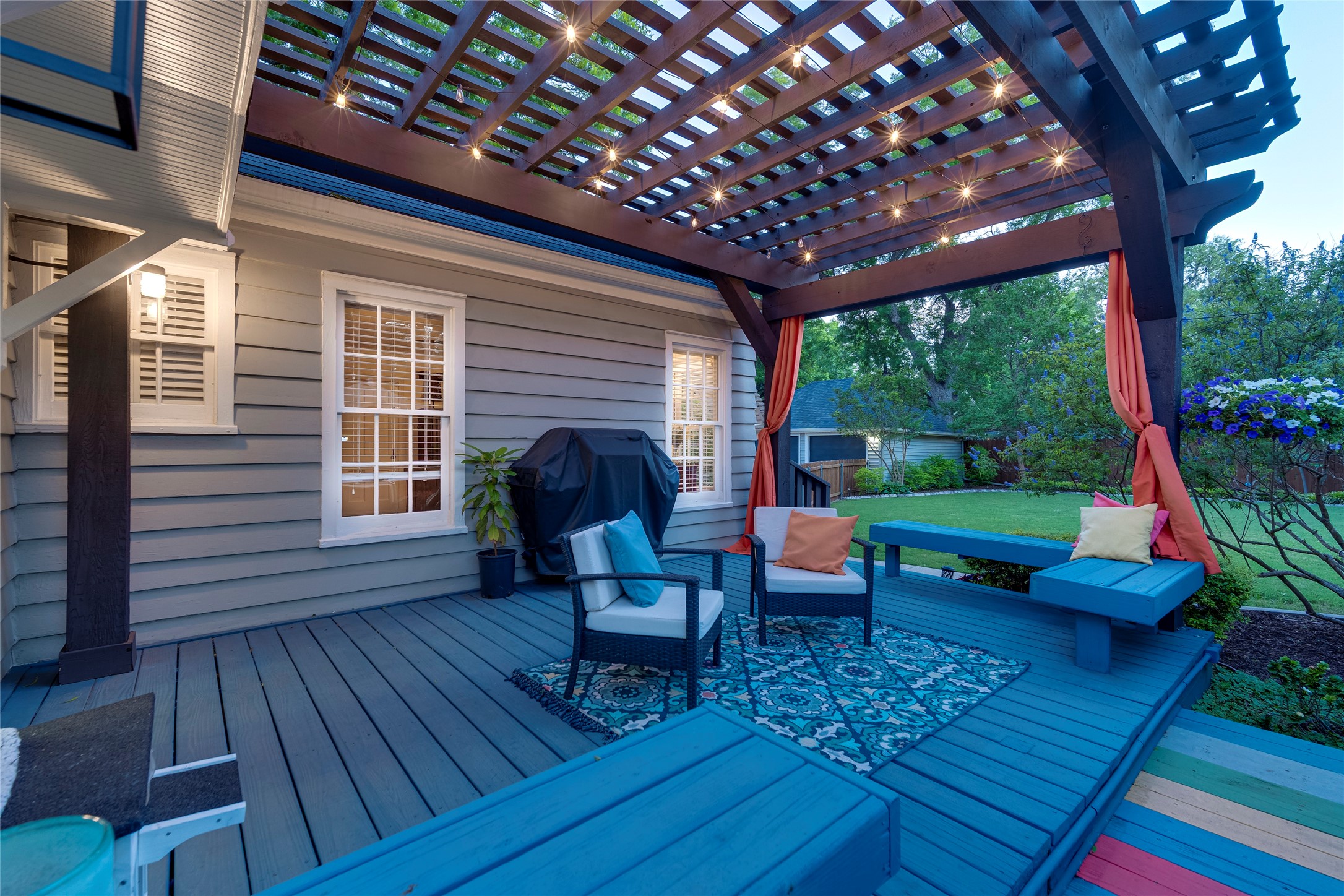 203 N Clay Street Ennis TX 75119
