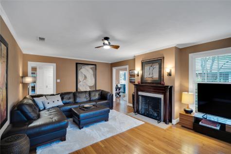 203 N Clay Street Ennis TX 75119