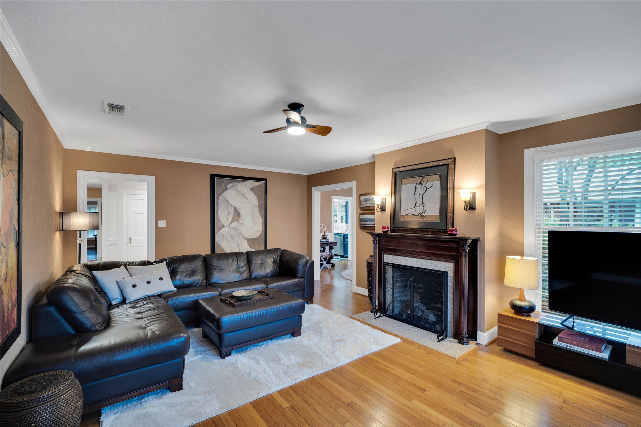 203 N Clay Street Ennis TX 75119