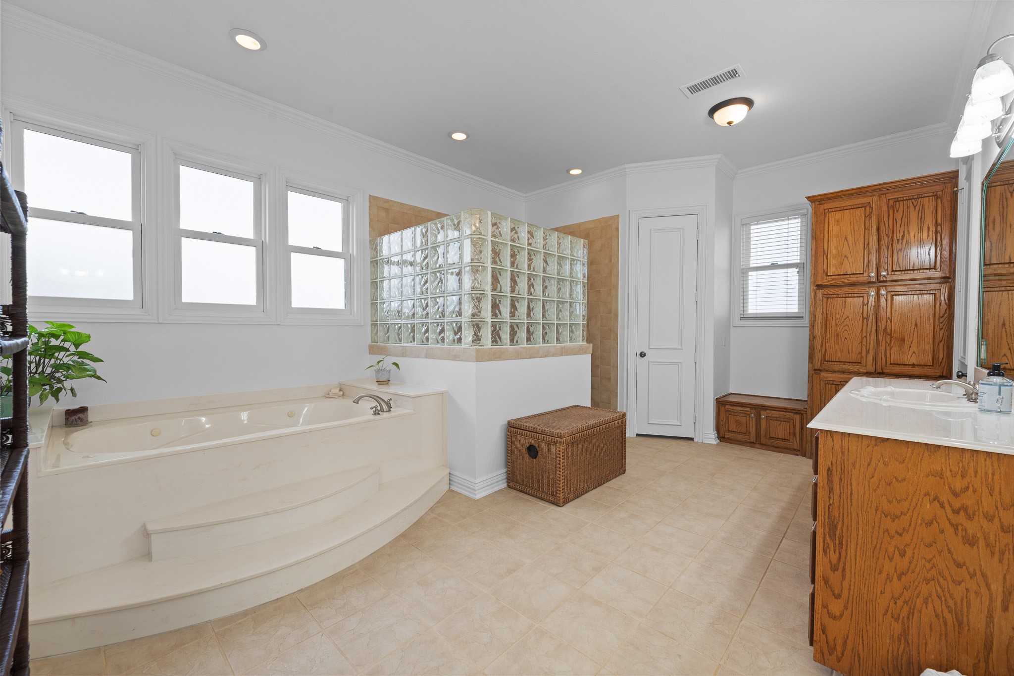 4520 S Nolan River Road Cleburne TX 76033