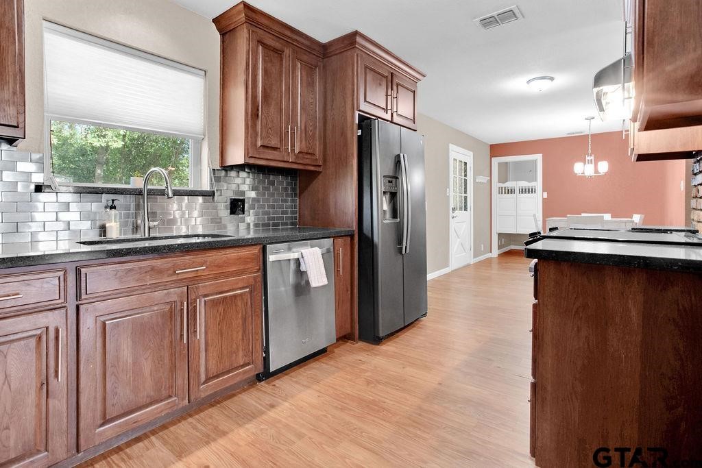 213 Treetop Lane Hideaway TX 75771