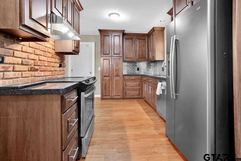 213 Treetop Lane Hideaway TX 75771