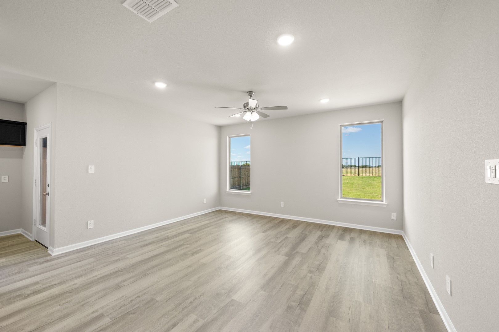 625 Godley Ranch Godley TX 76044