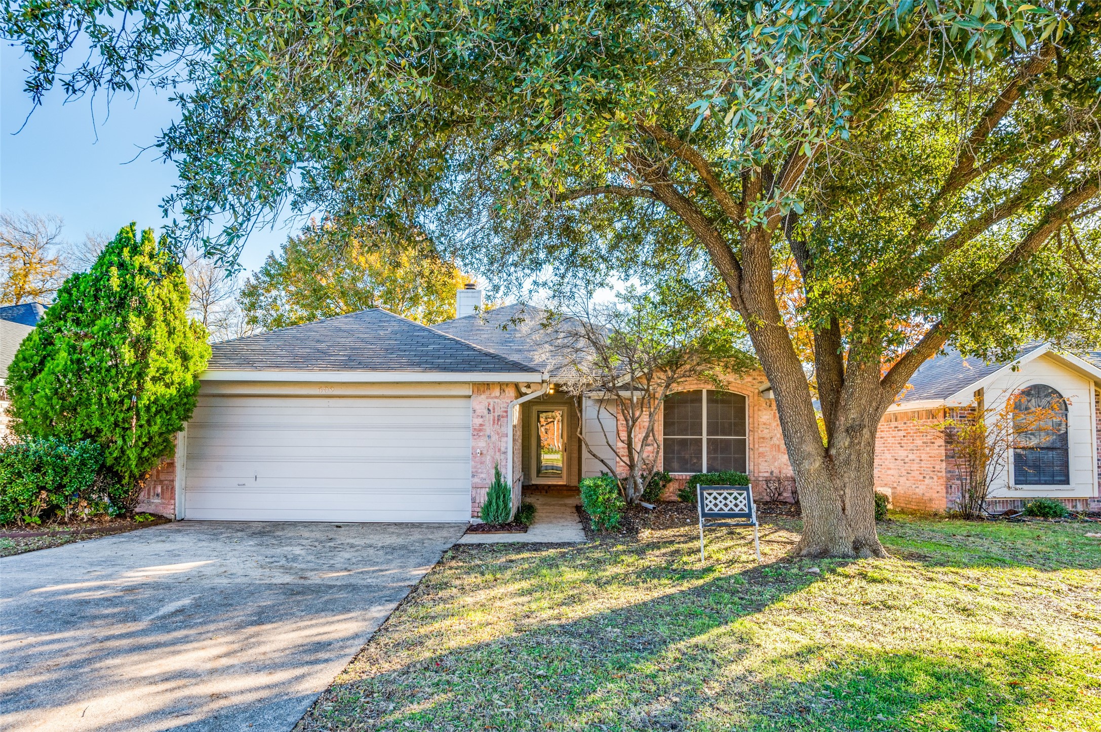 609 Park View Avenue Mckinney TX 75072
