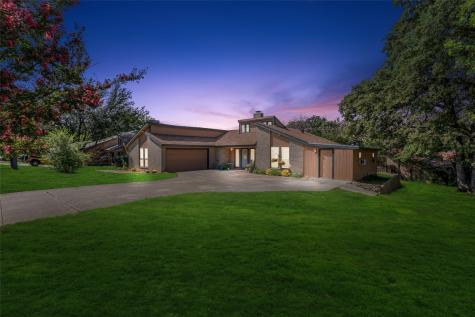 5301 Oak Springs Drive Arlington TX 76016