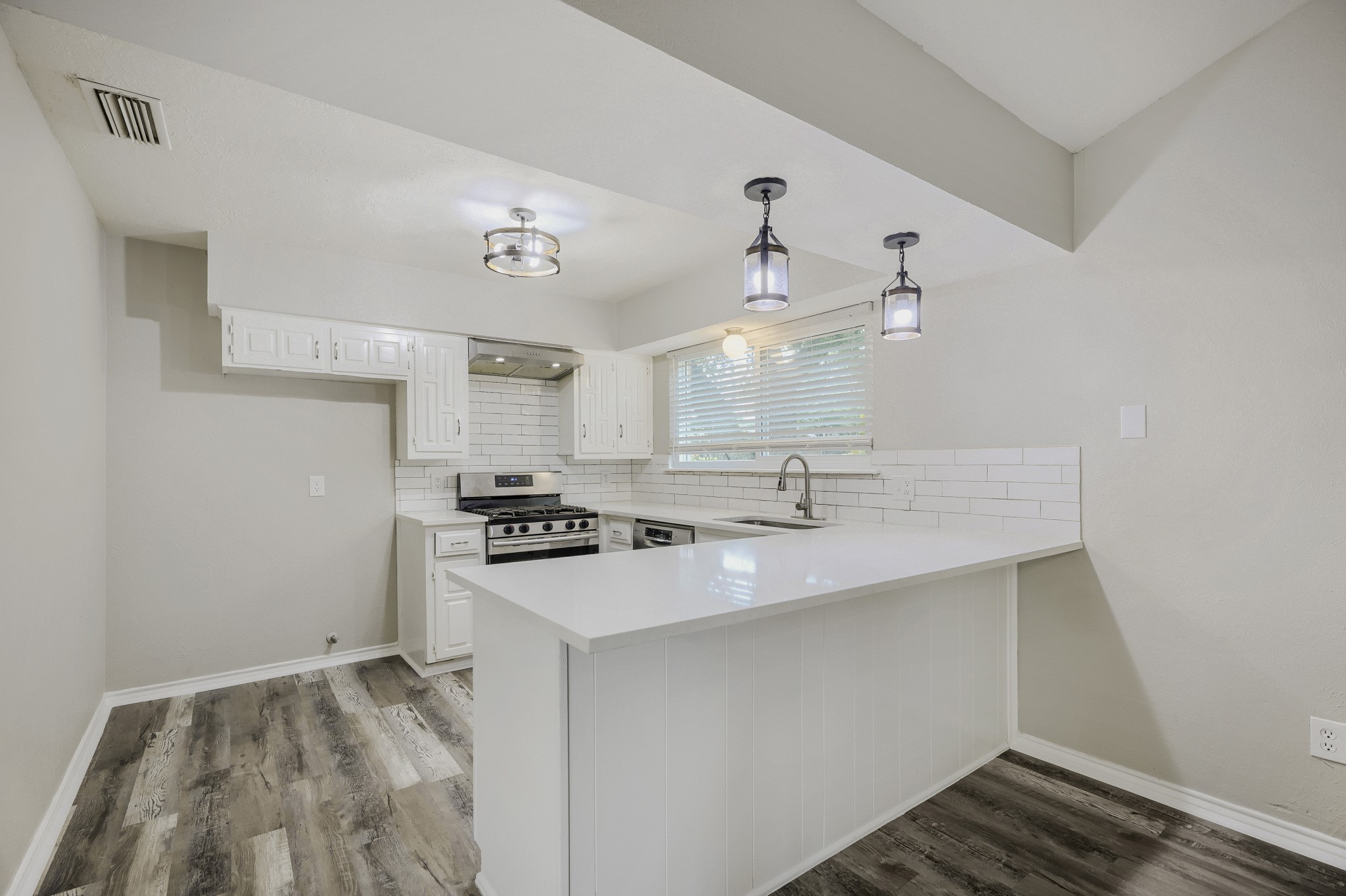 2129 Richbrook Drive Garland TX 75044