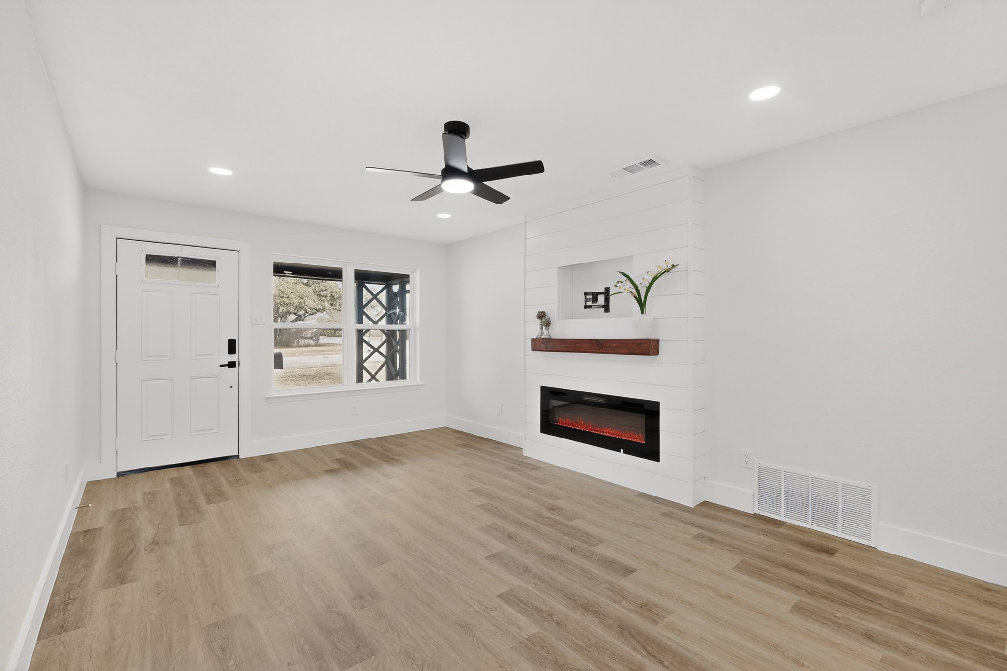 501 Cambridge Drive Richardson TX 75080