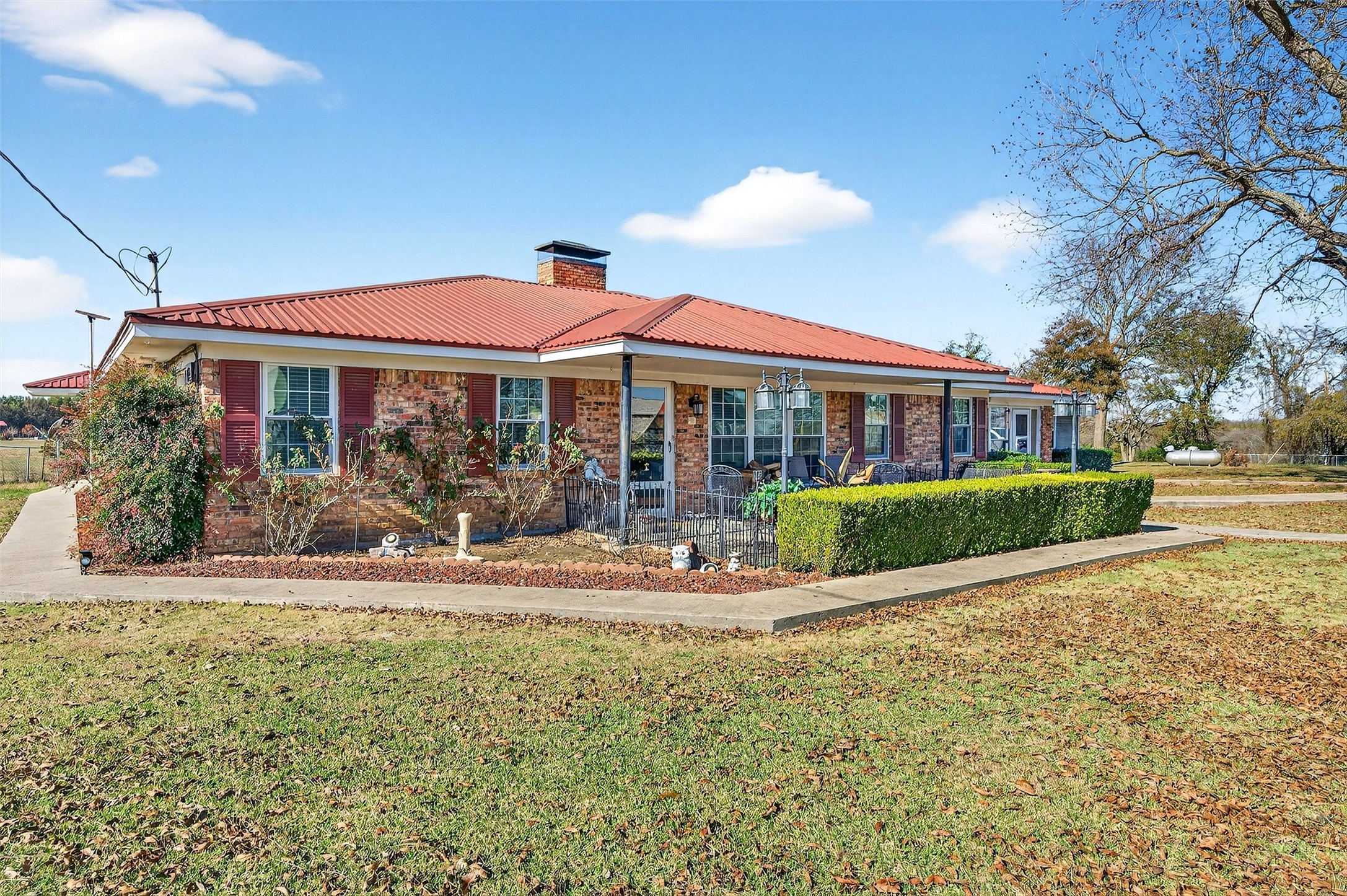 1835 Fm 697 Sherman TX 75090