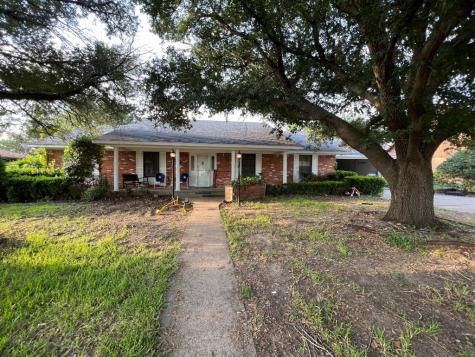 1104 La Villeta Street Mexia TX 76667