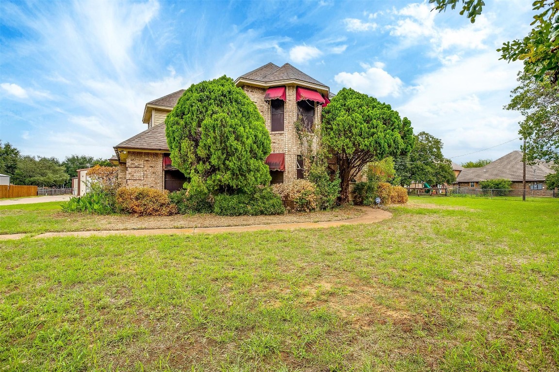 2525 Castle Road Burleson TX 76028