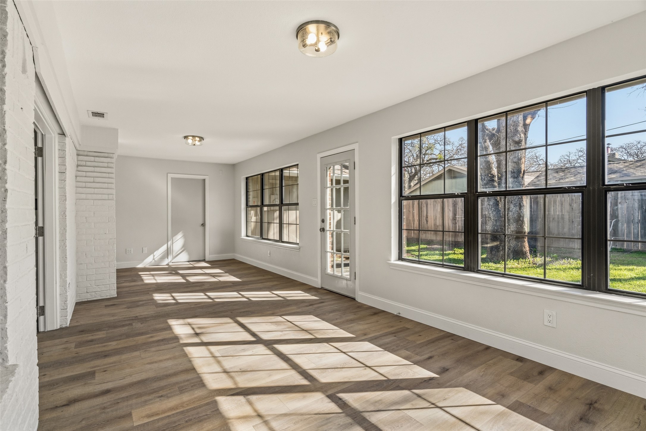 3801 Pleasant Wood Court Arlington TX 76016
