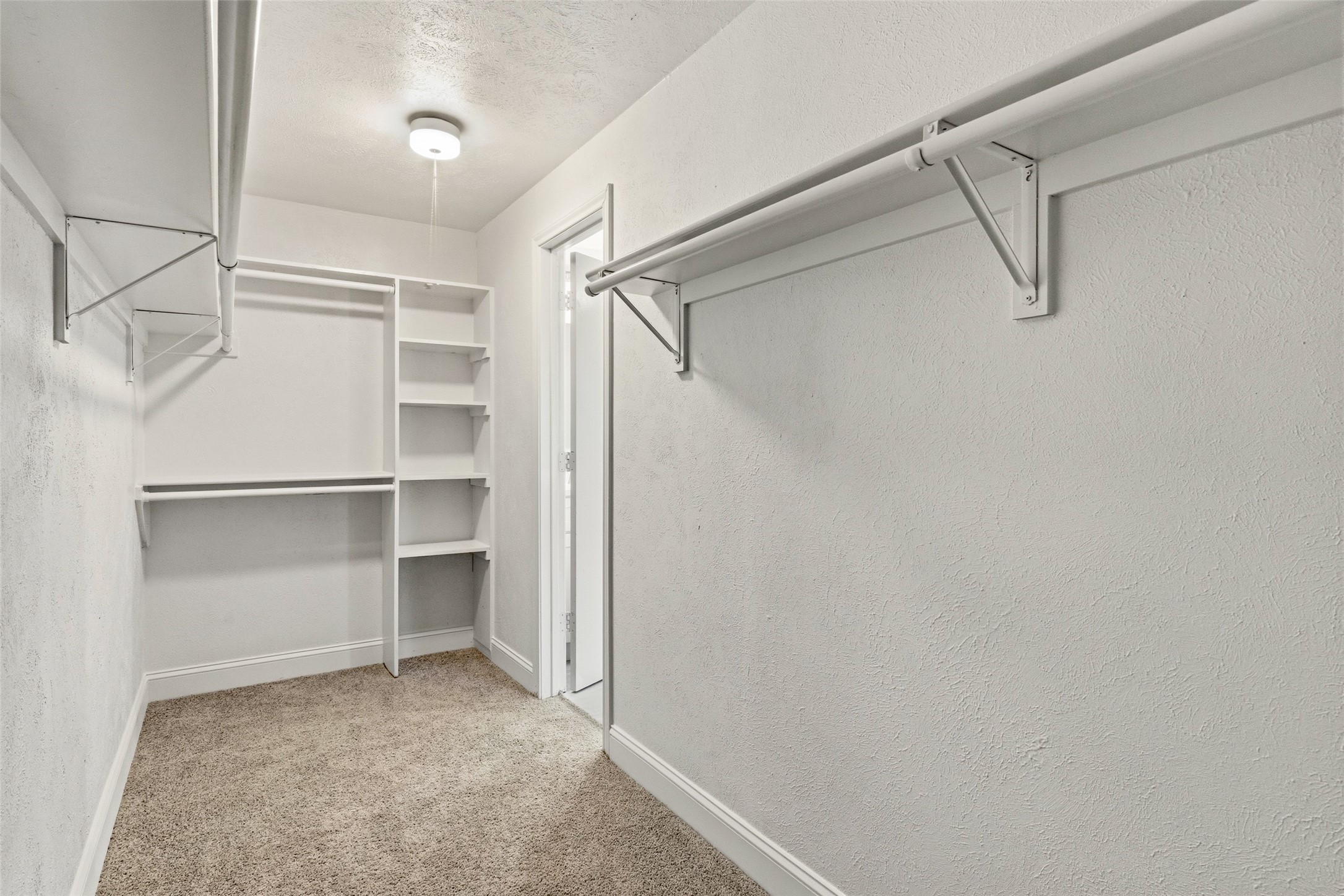 3801 Pleasant Wood Court Arlington TX 76016