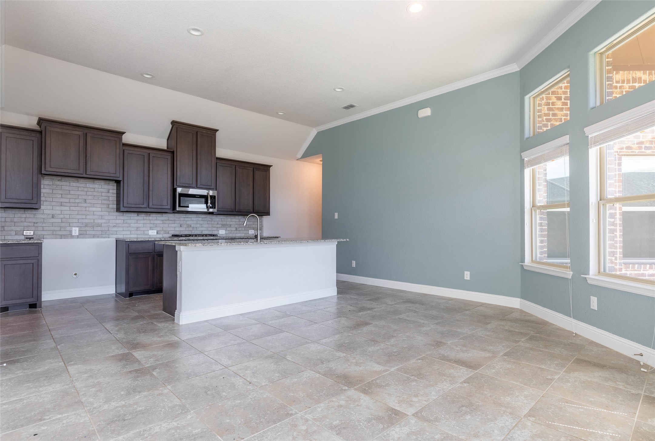824 Parkside Drive Argyle TX 76226