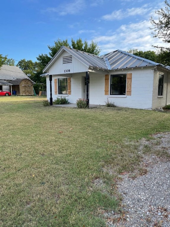1308 N Anglin Street Cleburne TX 76031