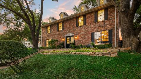 9315 Moss Circle Drive Dallas TX 75243