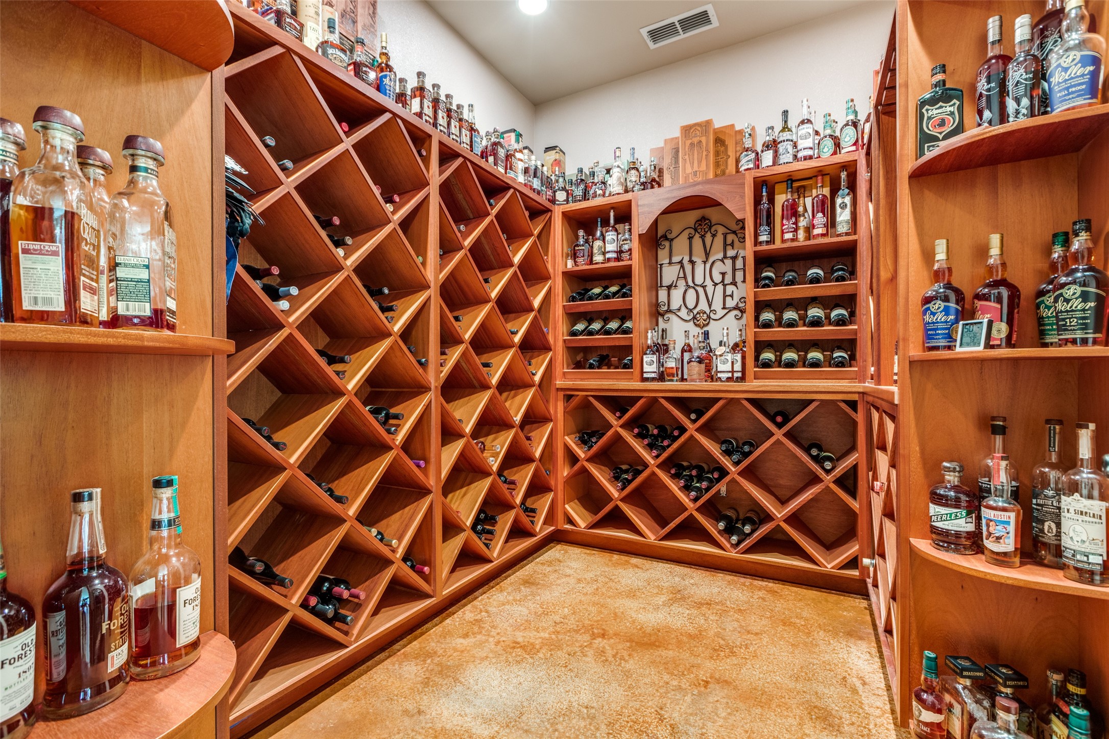 643 County Road 2255 Telephone TX 75488
