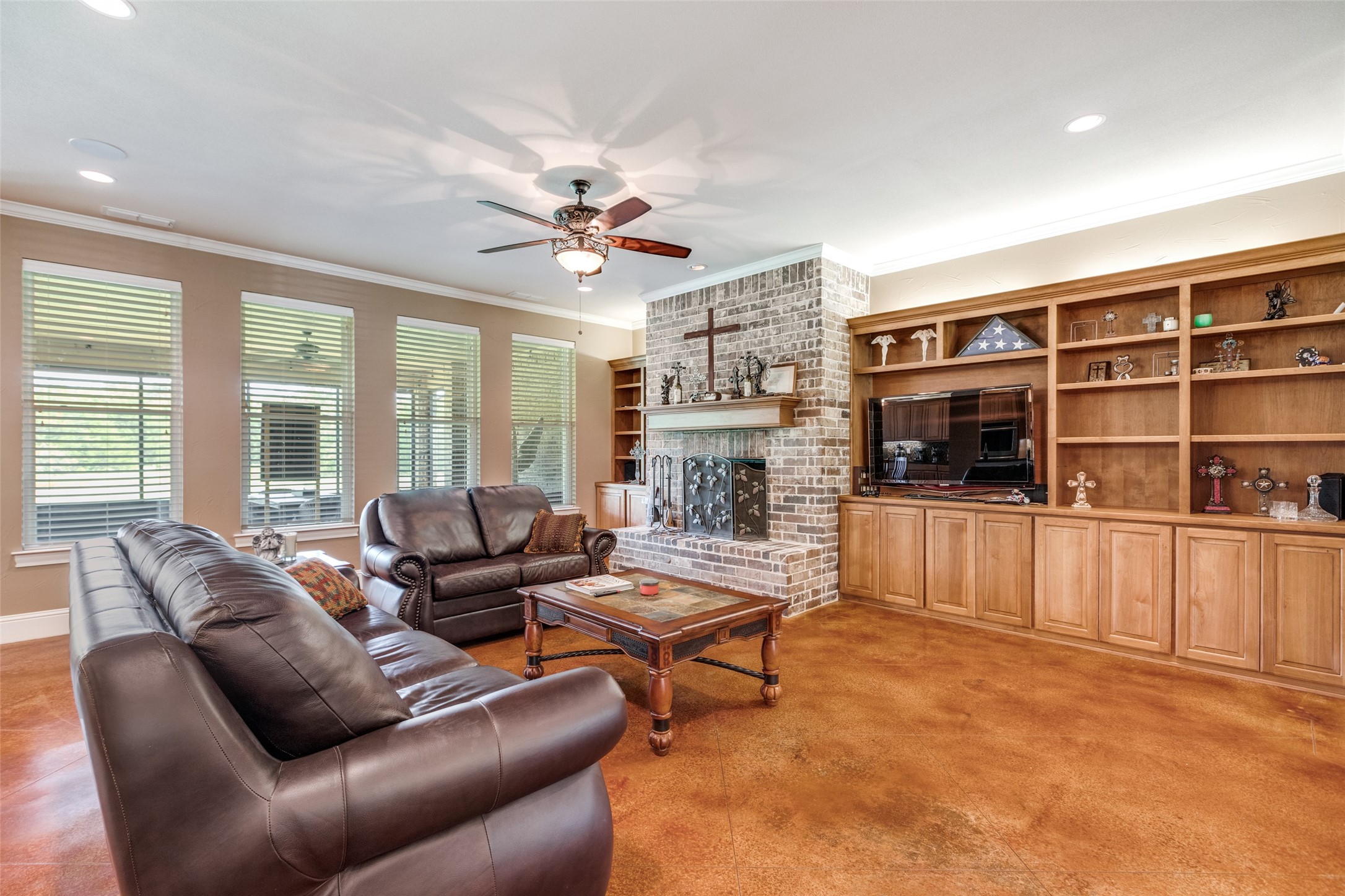 643 County Road 2255 Telephone TX 75488