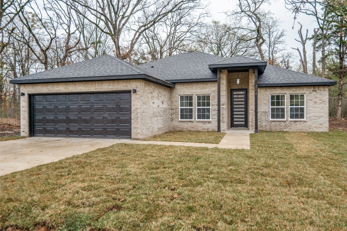 208 Parkside Drive Trinidad TX 75163