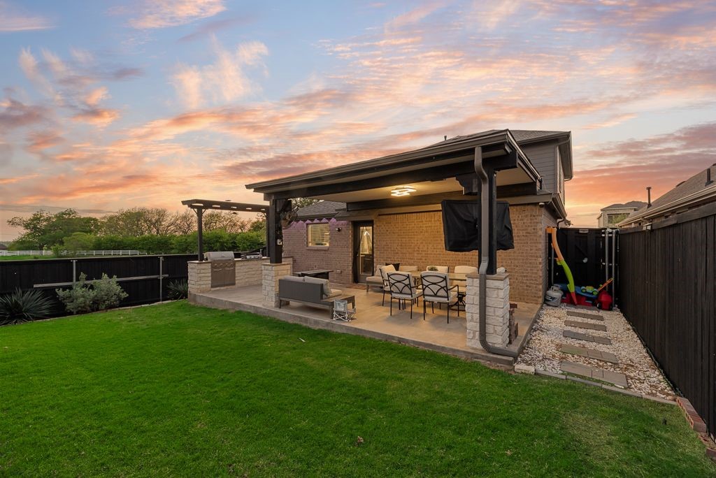 2702 Runnels Court Forney TX 75126
