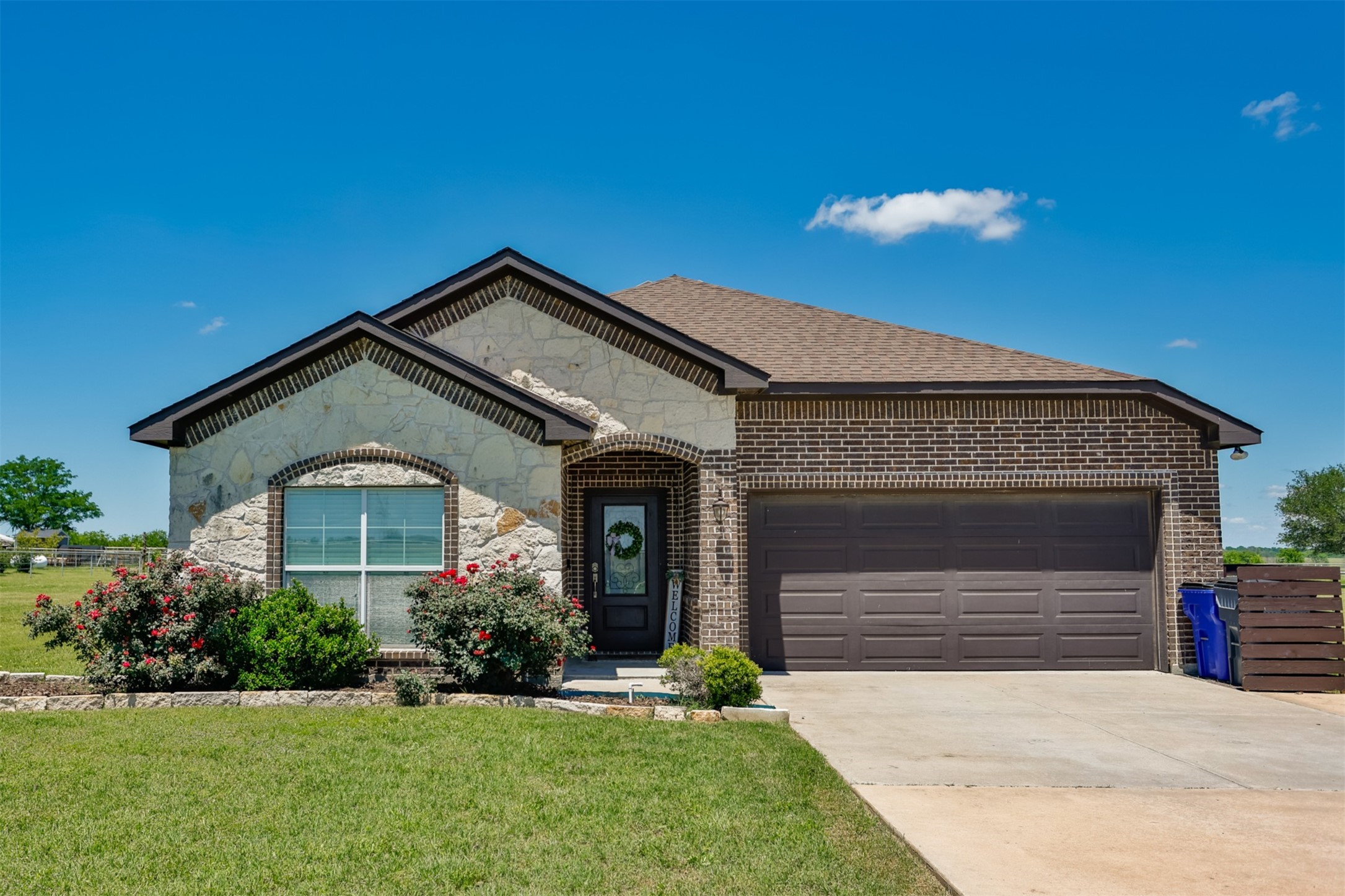 1091 County Road 348 Valley View TX 76272