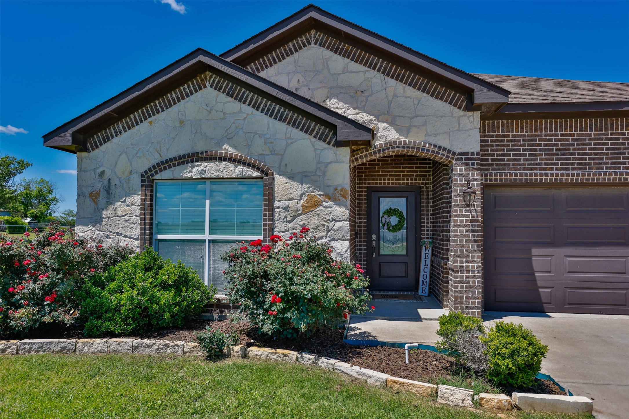 1091 County Road 348 Valley View TX 76272