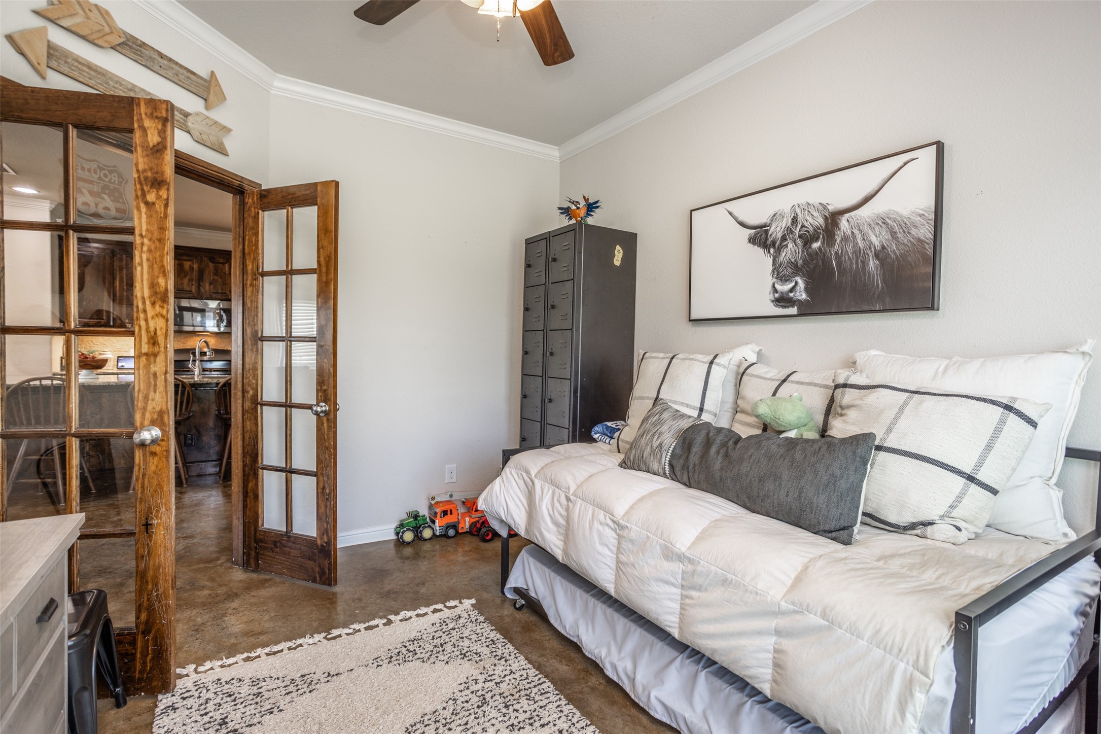 1091 County Road 348 Valley View TX 76272